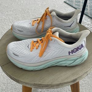 Hoka Clifton 8 Size 8 W